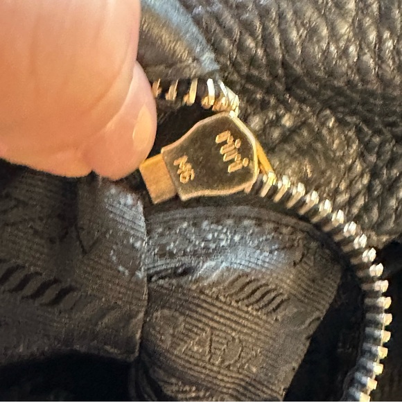 🔥SALE 🔥💎GUARANTEED AUTHENTIC PRADA Vitello Phenix Shopping Tote/MINT CONDITION 💎 - Picture 7 of 16